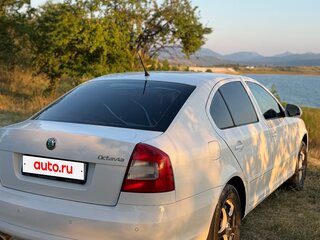 2012 Skoda Octavia II (A5) Рестайлинг, белый, 990000 рублей, вид 5