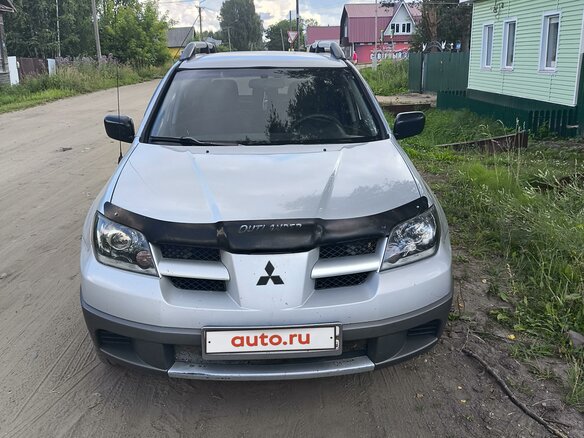 2002 Mitsubishi Outlander I, серебристый, 560000 рублей - вид 3