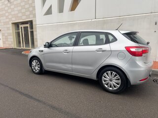 2014 Kia Rio III, серебристый, 950000 рублей, вид 5