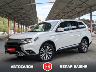 2019 Mitsubishi Outlander III Рестайлинг 3, белый, 2149500 рублей, вид 1
