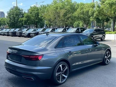 2024 Audi A4 40 TFSI Long V (B9) Рестайлинг, серый, 3770000 рублей, вид 3