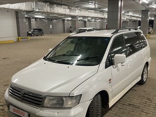 1997 Mitsubishi Chariot III, белый, 370000 рублей, вид 1