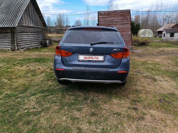 2010 BMW X1 18i I (E84), синий, 850000 рублей - вид 5