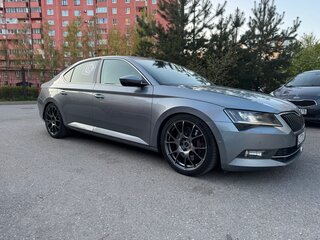 2016 Skoda Superb III, серый, 2750000 рублей, вид 2