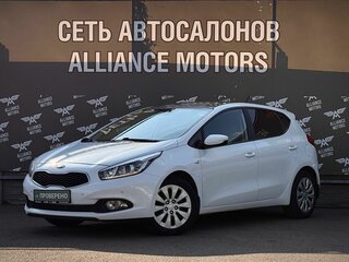 2015 Kia Ceed II, белый, 1115000 рублей, вид 3
