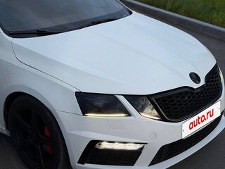 2017 Skoda Octavia III (A7) Рестайлинг, белый, 1050000 рублей, вид 2