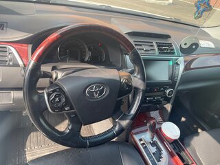 2012 Toyota Camry VII (XV50), белый, 2000000 рублей, вид 4