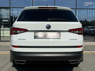 2018 Skoda Kodiaq I, белый, 1650000 рублей, вид 4