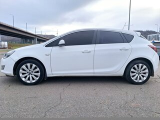 2012 Opel Astra J, белый, 800000 рублей, вид 5