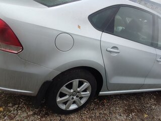 2013 Volkswagen Polo V, серебристый, 1200000 рублей, вид 2