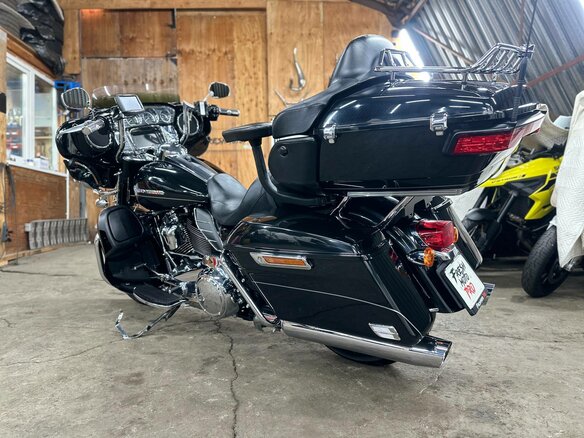 2017 Harley-Davidson Electra Glide, чёрный, 1690000 рублей - вид 8