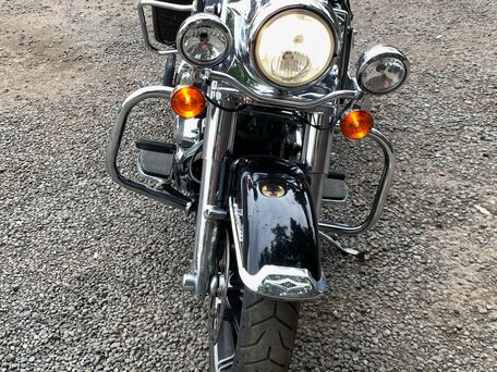 2021 Harley-Davidson Road King, чёрный, 1790000 рублей, вид 4