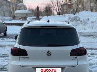 2013 Volkswagen Tiguan I Рестайлинг, белый, 1600000 рублей, вид 5
