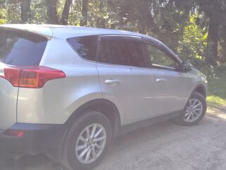 2013 Toyota RAV4 IV (XA40), серебристый, 2140000 рублей, вид 3