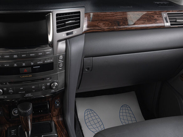 2008 Lexus LX 570 III, серебристый, 3600000 рублей - вид 14