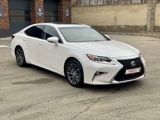 2015 Lexus ES 250 VI Рестайлинг, белый, 2700000 рублей, вид 3