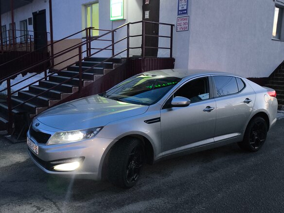 2013 Kia Optima III Рестайлинг, серый, 1400000 рублей - вид 4