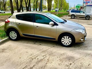 2011 Renault Megane III, бежевый, 900000 рублей, вид 4