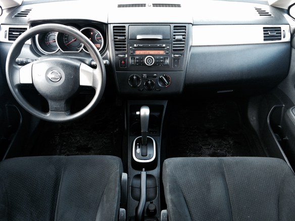 2013 Nissan Tiida I Рестайлинг, белый - вид 6