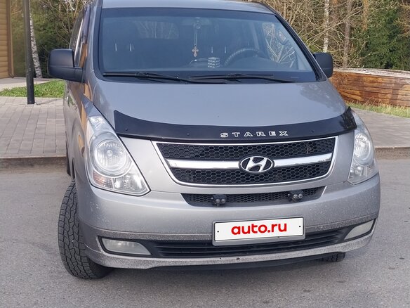 2011 Hyundai H-1 II, серебристый, 1900000 рублей - вид 1