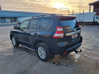 2015 Toyota Land Cruiser Prado 150 Series Рестайлинг 1, чёрный, 3900000 рублей, вид 4