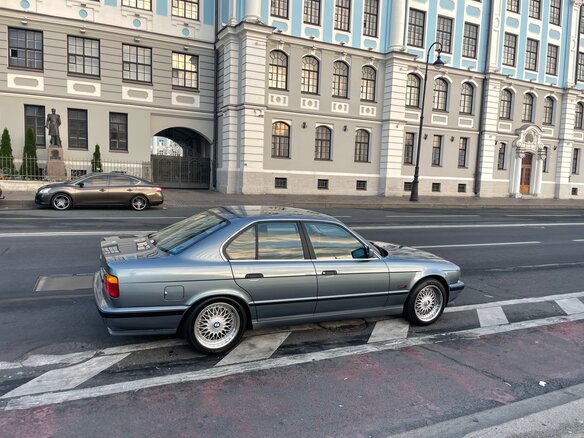1988 BMW 5 серии 535i III (E34), серый, 7400000 рублей - вид 13