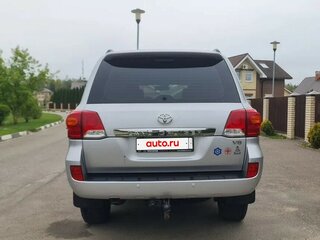 2012 Toyota Land Cruiser 200 Series Рестайлинг 1, серебристый, 3000000 рублей, вид 5