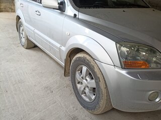 2007 Kia Sorento I Рестайлинг, серебристый, 700000 рублей, вид 4