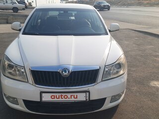 2012 Skoda Octavia II (A5) Рестайлинг, белый, 870000 рублей, вид 1