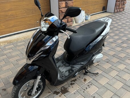 2018 Honda Lead 125, чёрный, 259000 рублей, вид 3