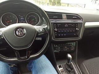 2017 Volkswagen Tiguan II, белый, 2100000 рублей, вид 5