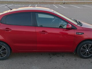 2012 Kia Rio III, красный, 700000 рублей, вид 2