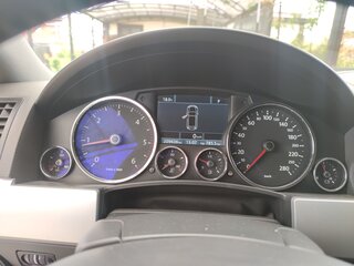 2009 Volkswagen Touareg I Рестайлинг, чёрный, 1500000 рублей, вид 5