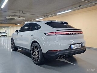 2023 Porsche Cayenne Coupé III, серый, 16556436 рублей, вид 5