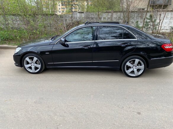 2010 Mercedes-Benz E-Класс 220 5G-Tronic IV (W212, S212, C207), чёрный, 1460000 рублей - вид 7