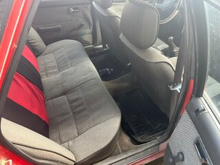 1989 Mazda 626 III (GD), красный, 115000 рублей, вид 5