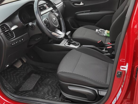 2017 Kia Rio IV, красный, 1254266 рублей - вид 9