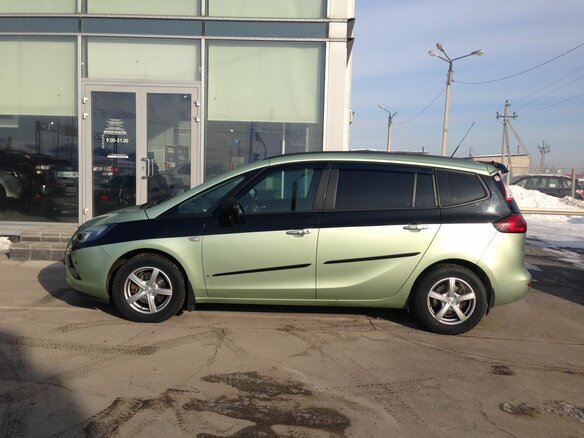 2012 Opel Zafira C, зелёный - вид 2
