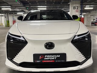 2023 Lexus RZ 450e, белый, 6333000 рублей, вид 2