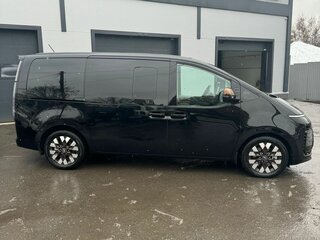 2022 Hyundai Staria I, чёрный, 6070000 рублей, вид 3