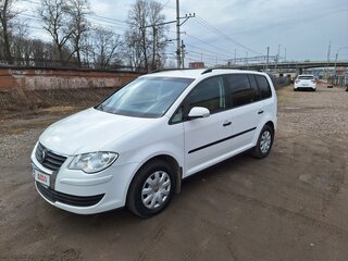2008 Volkswagen Touran I Рестайлинг, белый, 575000 рублей, вид 3