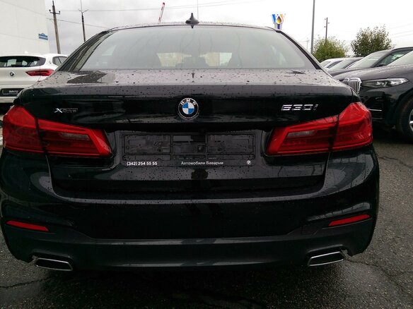 2019 BMW 5 серии 530i xDrive VII (G30/G31/G38), чёрный, 5100000 рублей - вид 2