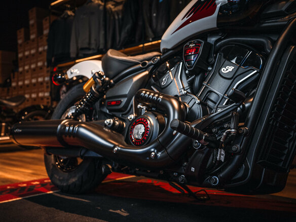 2025 Indian Scout, белый - вид 6