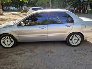 2004 Mitsubishi Lancer IX, серебристый, 420000 рублей, вид 4