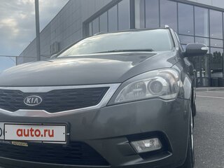 2010 Kia Ceed I Рестайлинг, серебристый, 800000 рублей, вид 2