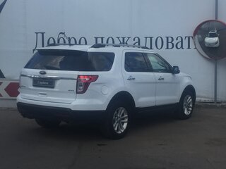 2013 Ford Explorer V, белый, 2400000 рублей, вид 3