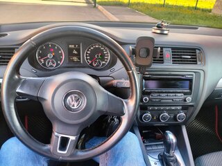 2013 Volkswagen Jetta VI, чёрный, 970000 рублей, вид 5