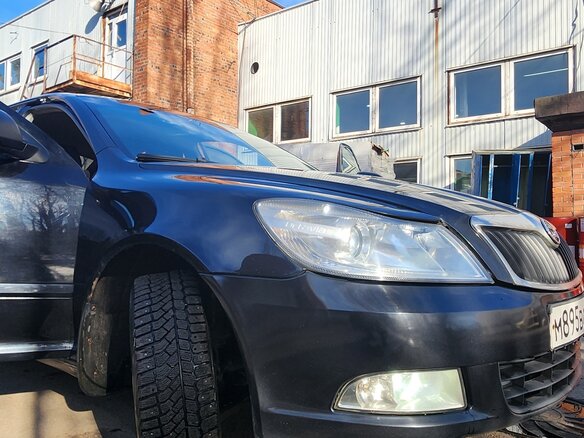 2011 Skoda Octavia II (A5) Рестайлинг, чёрный, 599999 рублей - вид 20