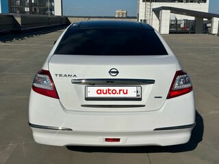 2011 Nissan Teana II (J32) Рестайлинг, белый, 1190000 рублей, вид 4