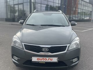 2010 Kia Ceed I Рестайлинг, серебристый, 800000 рублей, вид 1